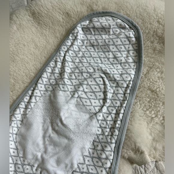 Swaddle Me Swaddle, gray & white, zip bottom - Picture 12 of 14